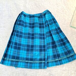 Vintage Aljean Virgin Wool Tartan Plaid Valley Of The Green Skirt
